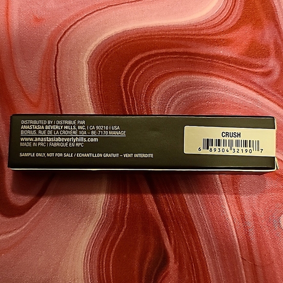 Anastasia Beverly Hills liquid lipstick in crush - Picture 3 of 5